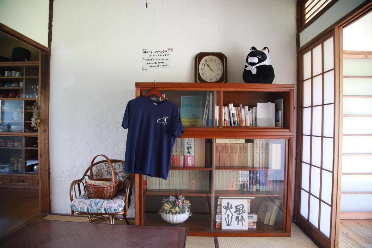 Guest House Yukari Tsuru Экстерьер фото